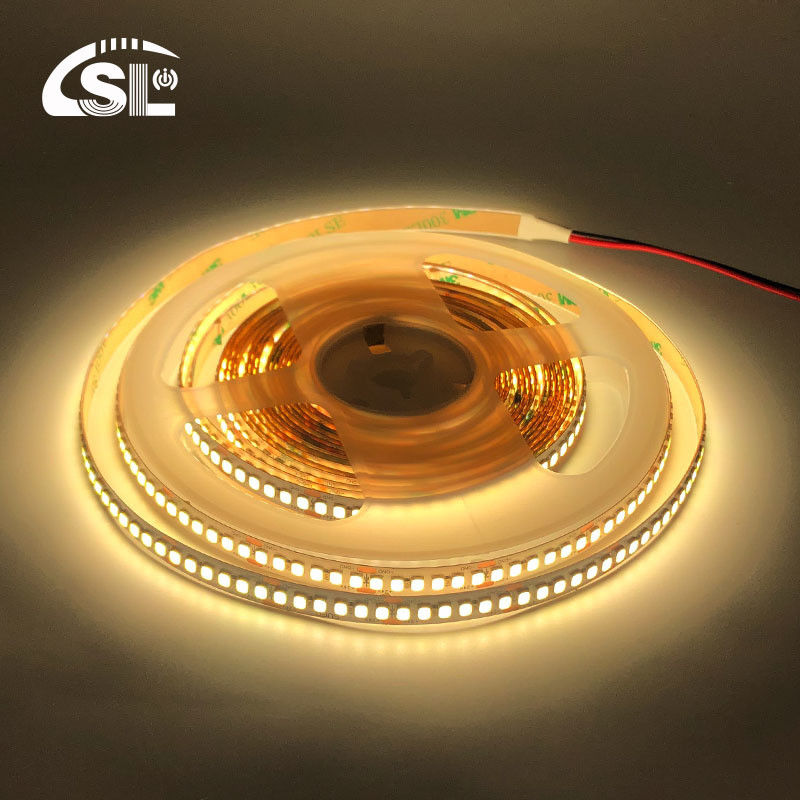 O hotel DC24V 8mm 240leds 4000K 20W/Meter neutro galvaniza a luz de tira conduzida SMD 2835