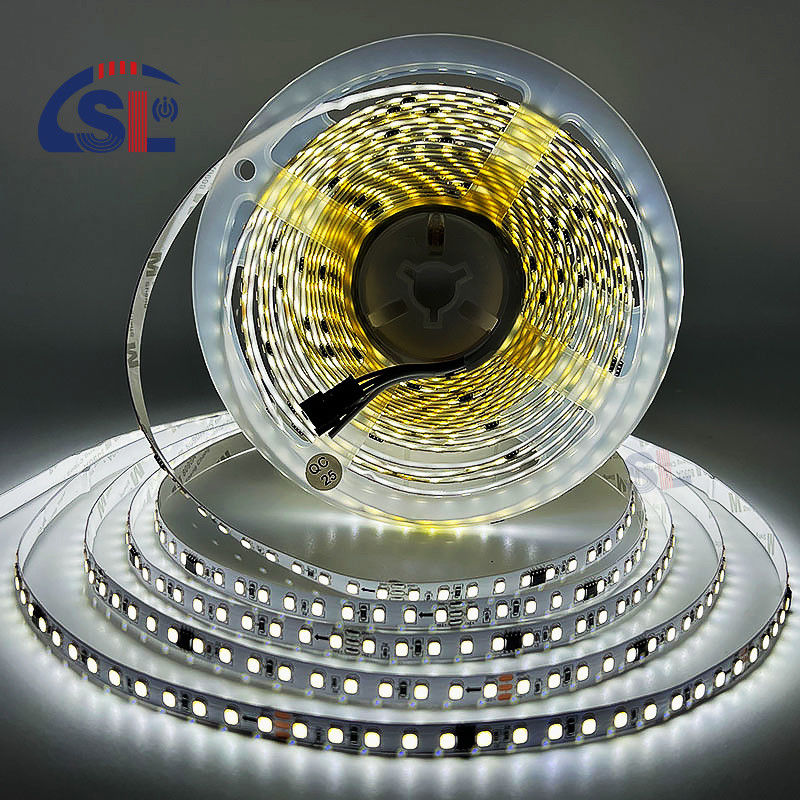 Residencial LED Light Strip DC12V 24V SMD2835 Electroplate PCB 120Ds 8mm Ra 80 6500K em funcionamento